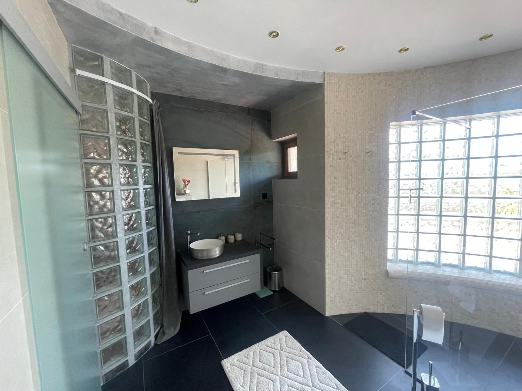 Tona - Miran Apartman - Parking - Samostalna Prijava Karlovac Ngoại thất bức ảnh