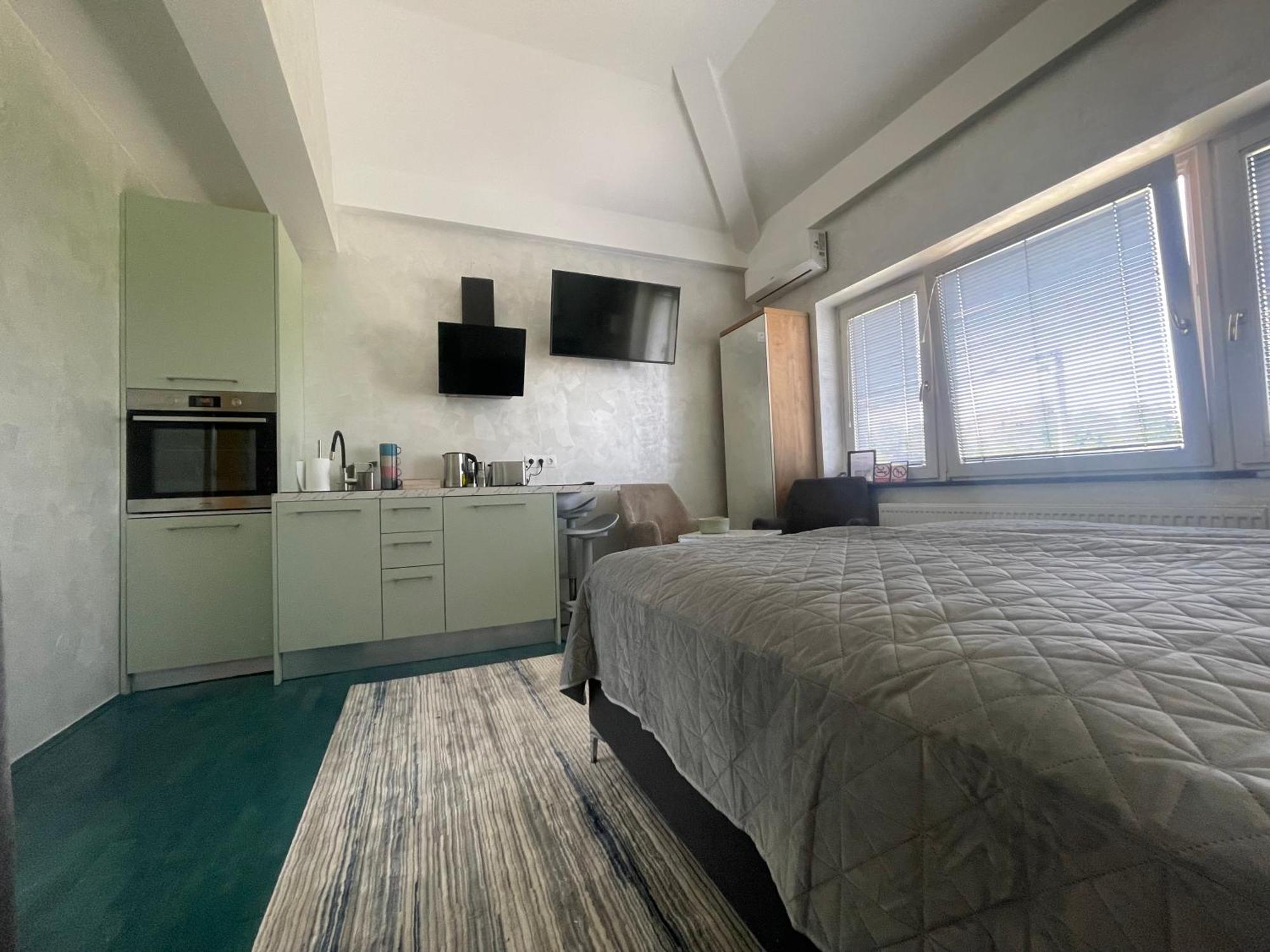 Tona - Miran Apartman - Parking - Samostalna Prijava Karlovac Ngoại thất bức ảnh